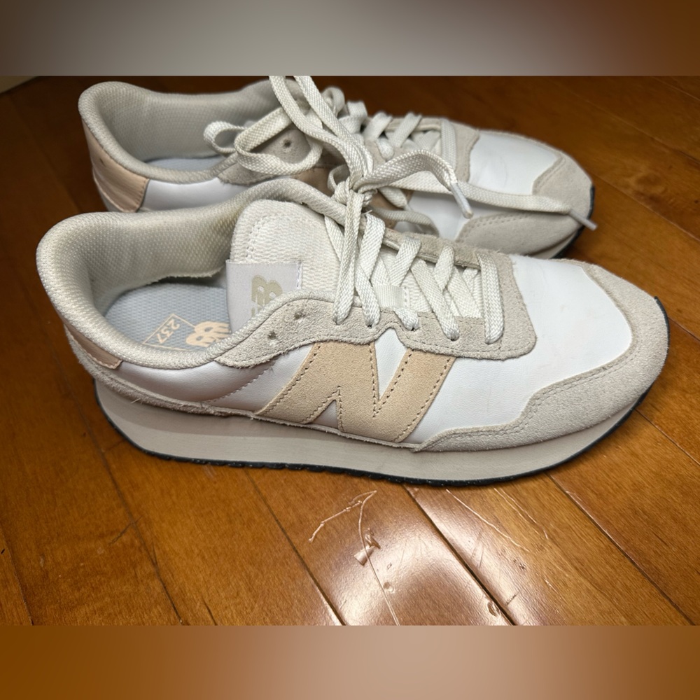 Women’s Size 9 - New Balance 237 White with Vintage Rose